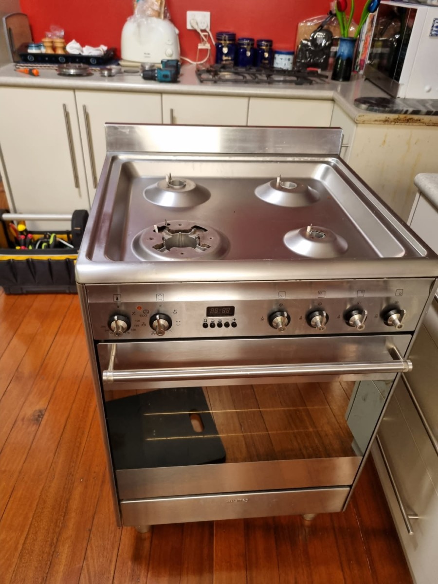 Smeg Freestanding Dual Fuel Oven Repair in Armidale